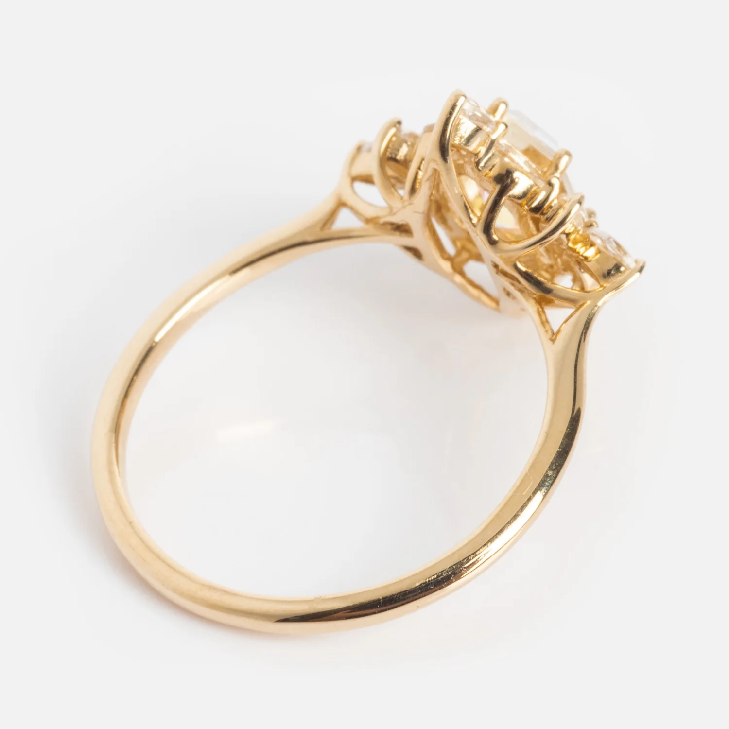 14k Angel Aura Quartz Splendor Statement Ring - Image 10