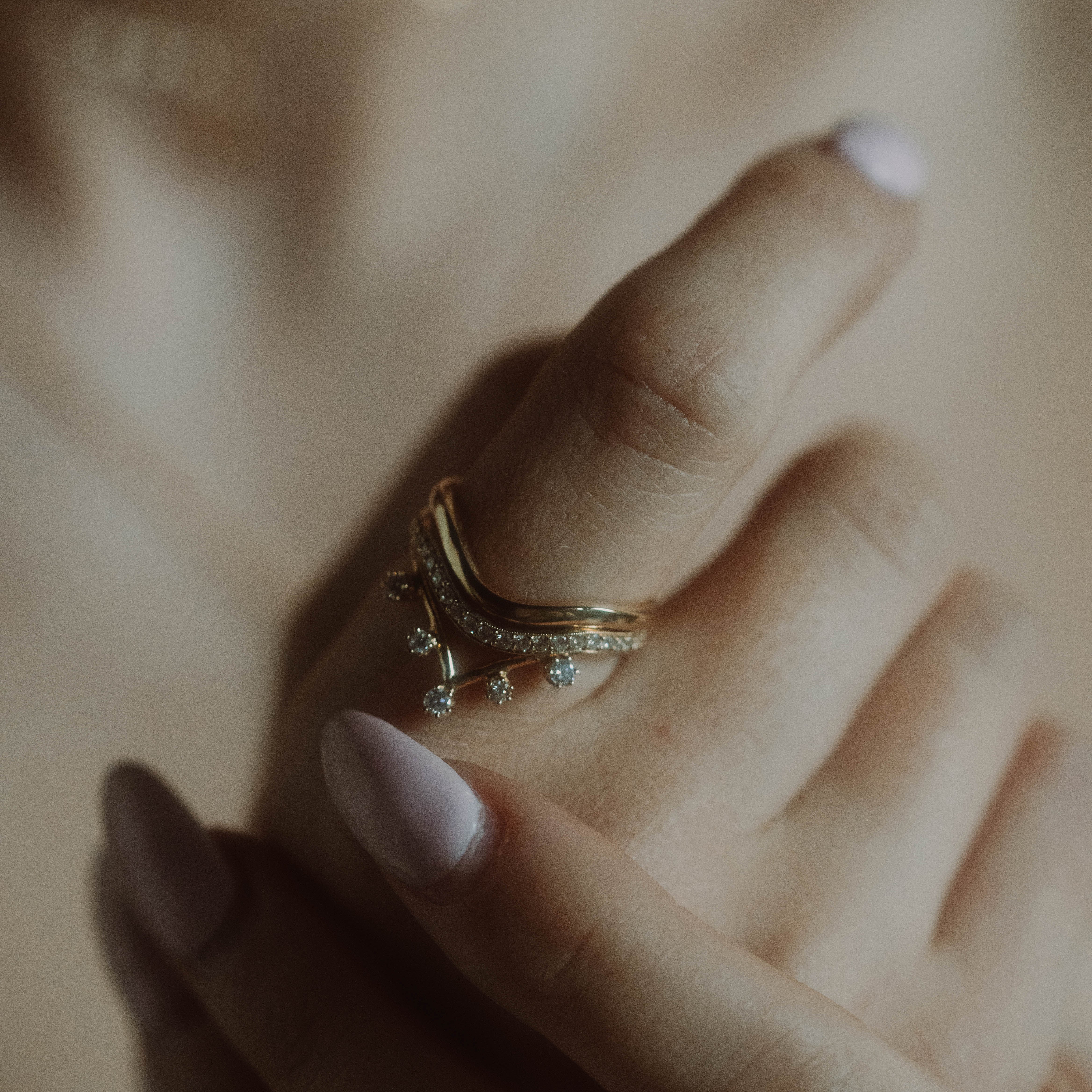 14k Diamond V Crown Ring - Image 2