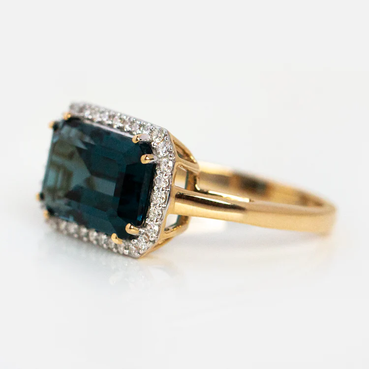 14k Solid Gold Diamond East West Baguette Ring - Image 11