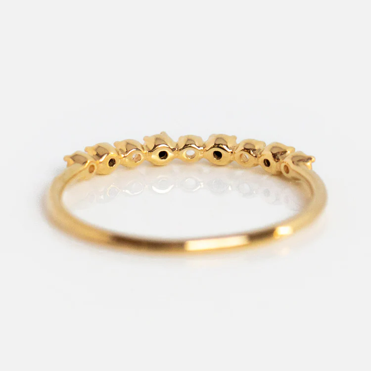 14k Classic White Sapphire and Black Diamond Band - Image 7