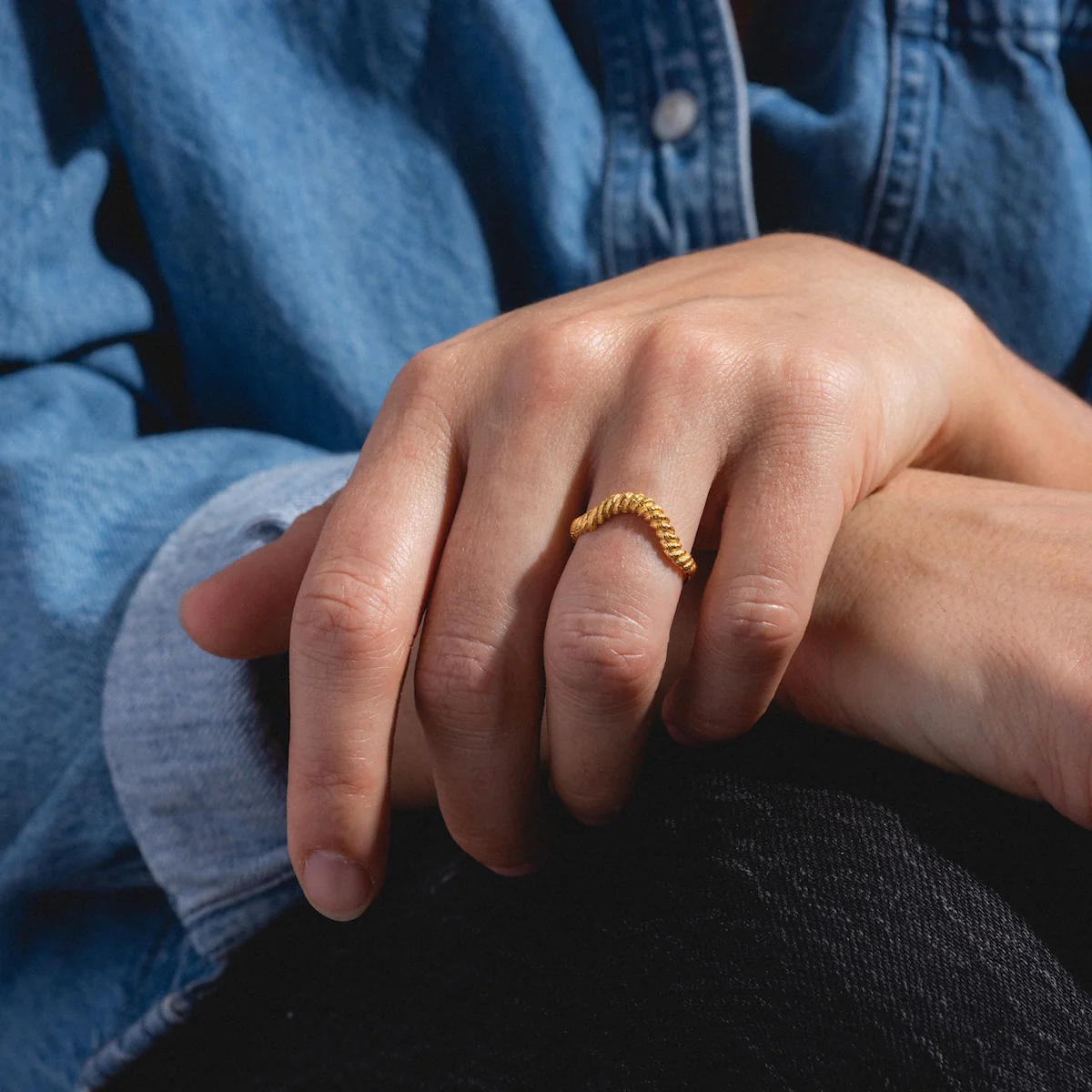Curved Rope Ring - Image 3