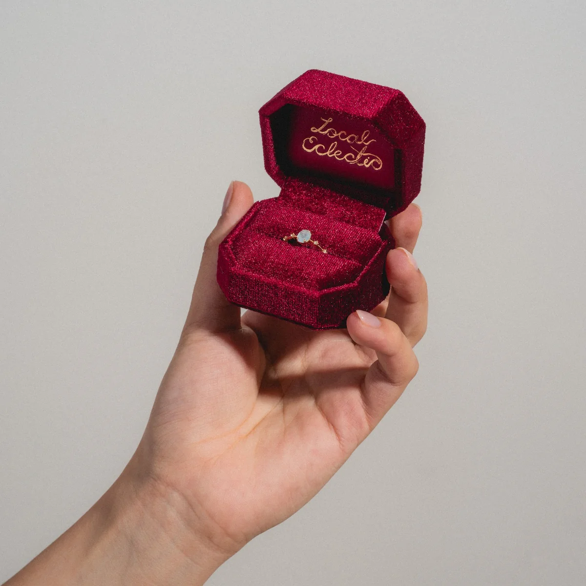 Fancy Velvet Ring Box - Image 3