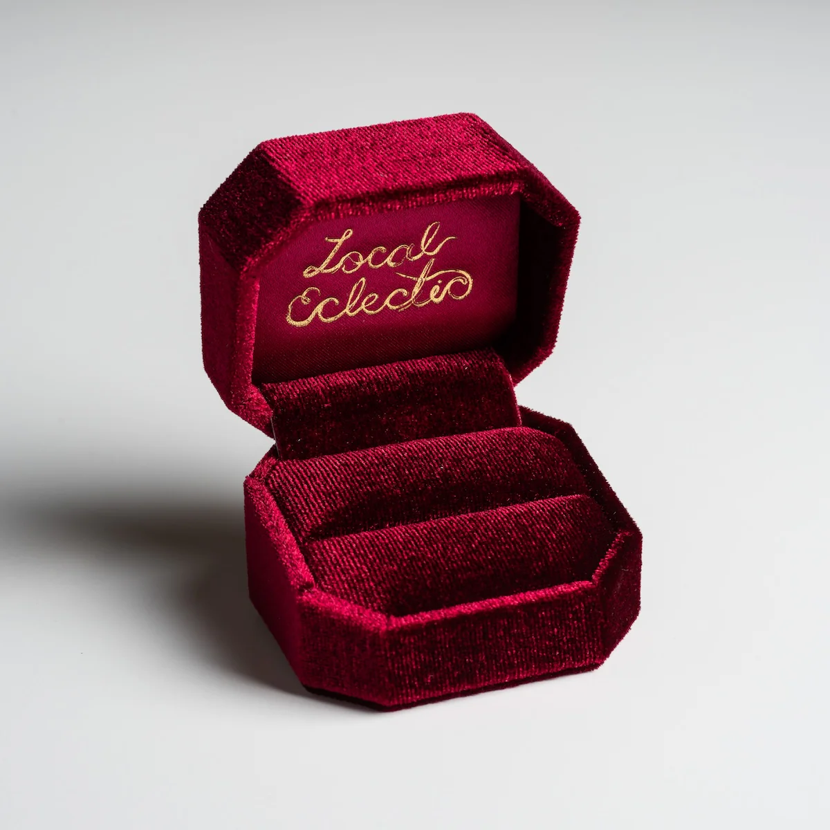 Fancy Velvet Ring Box - Image 4