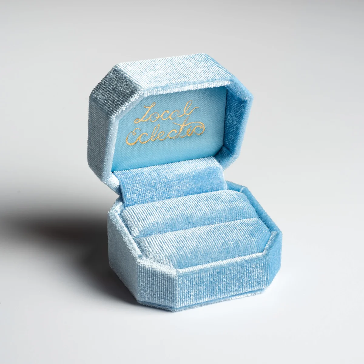Fancy Velvet Ring Box - Image 6