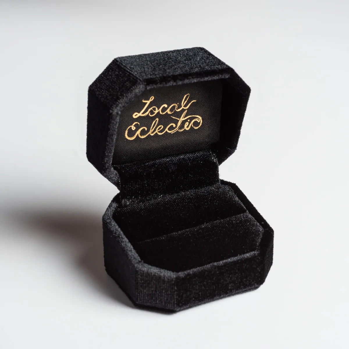 Fancy Velvet Ring Box - Image 7