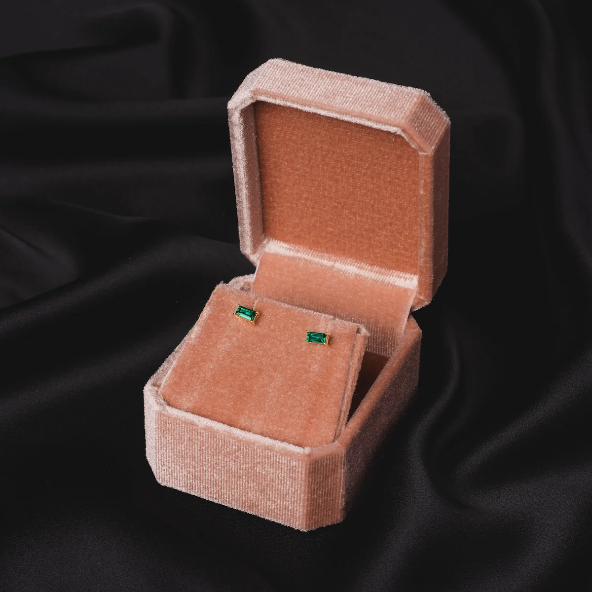 Fancy Velvet Ring, Earring & Necklace Box - Image 3