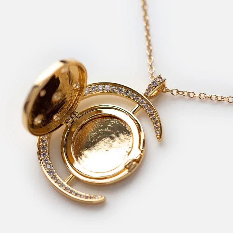 Luna Locket Necklace - Image 5