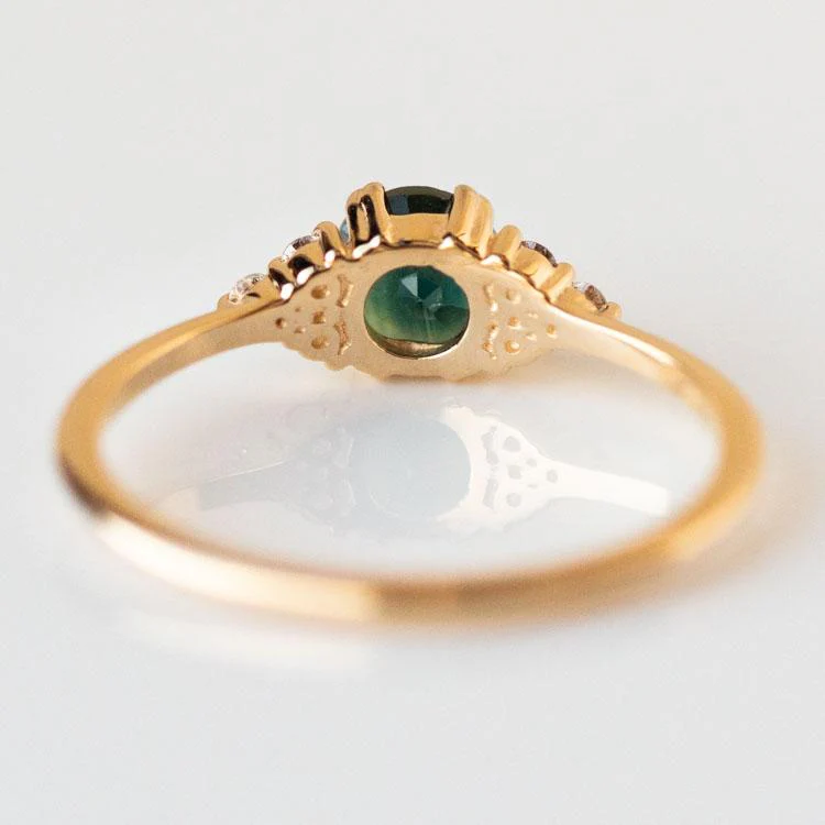 Lune Ring with Sapphire - Image 5