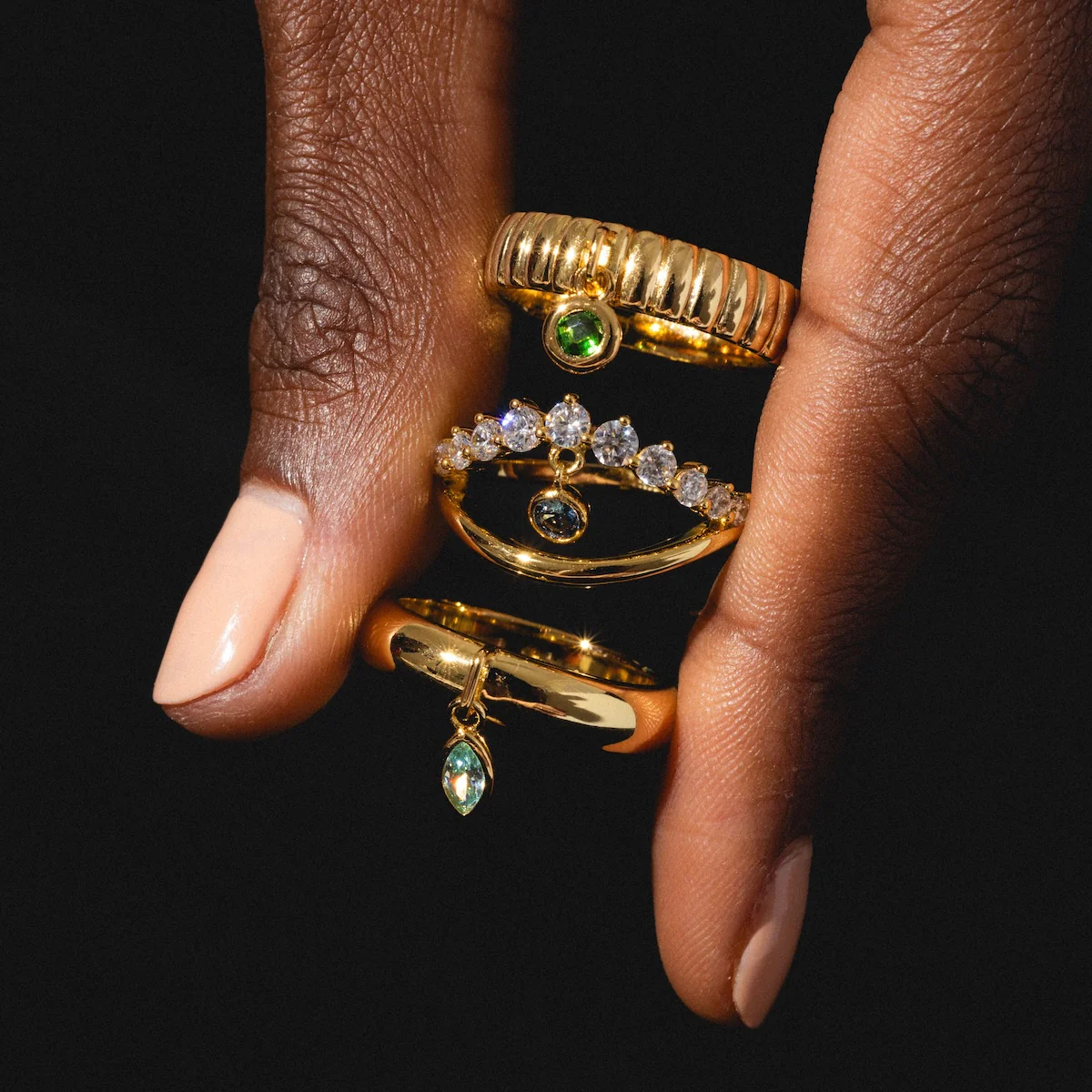 Bold Fluted Charm Ring - Image 5