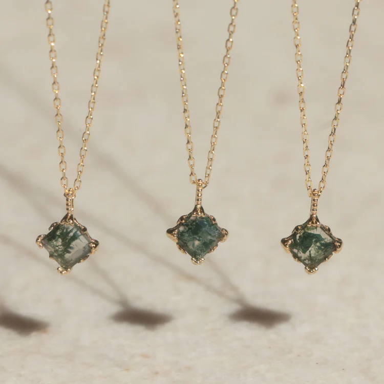 Solid Gold Aquatic Agate Necklace for Grounding - Image 7