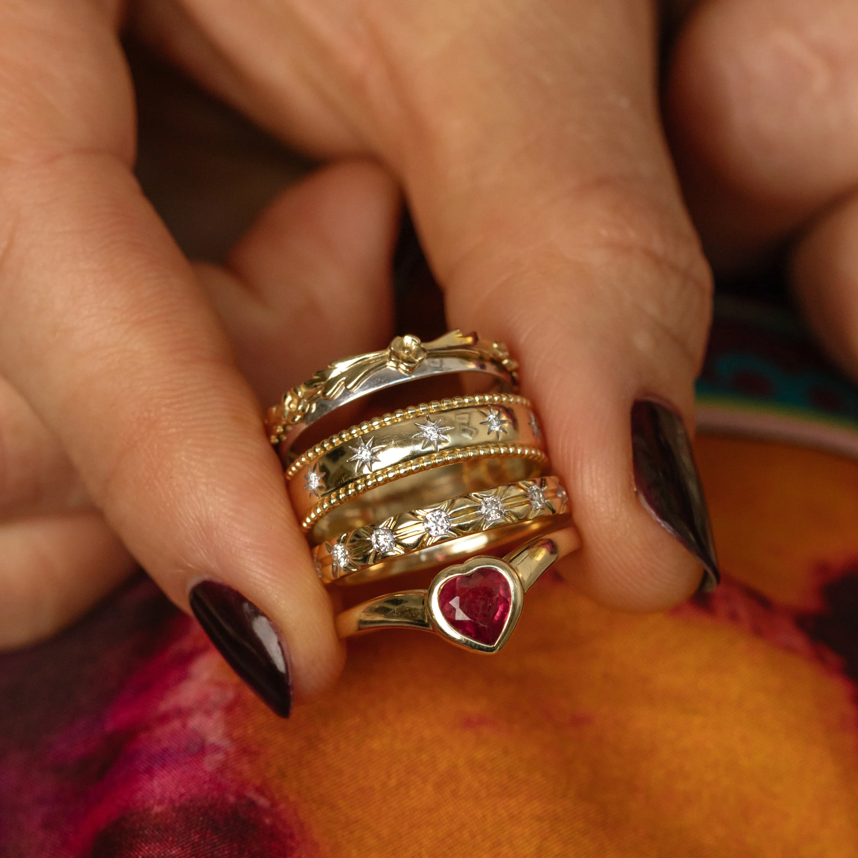 Solid Gold Bold Star Set Diamond Band - Image 6