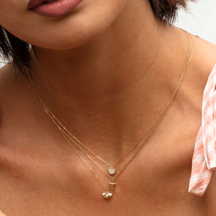 Solid Gold Ginkgo Leaf Diamond Necklace - Image 5