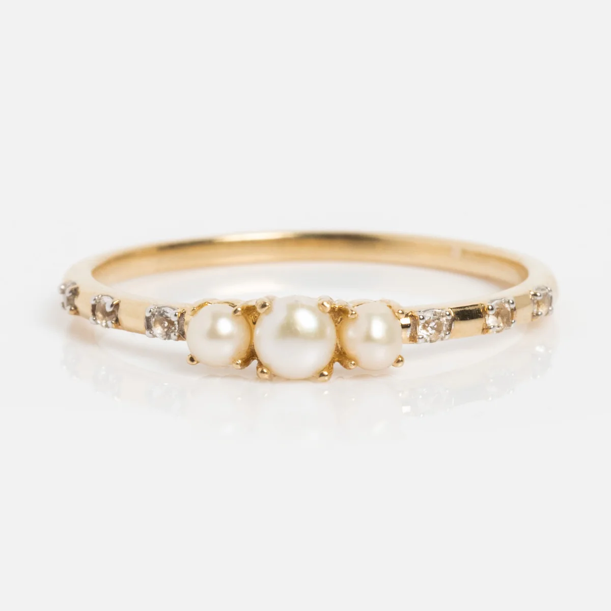 Solid Gold Luminous Pearl Trio Ring