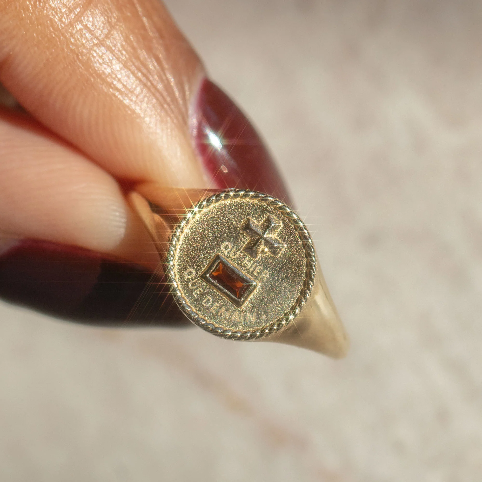 Solid Gold Qu'hier Que Demain Signet Ring - Image 3