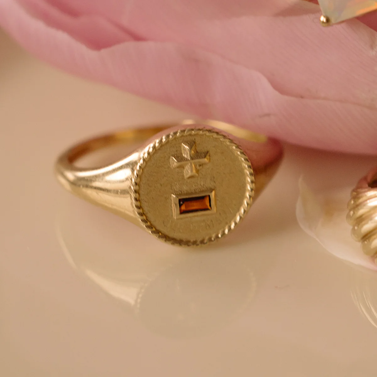 Solid Gold Qu'hier Que Demain Signet Ring - Image 7
