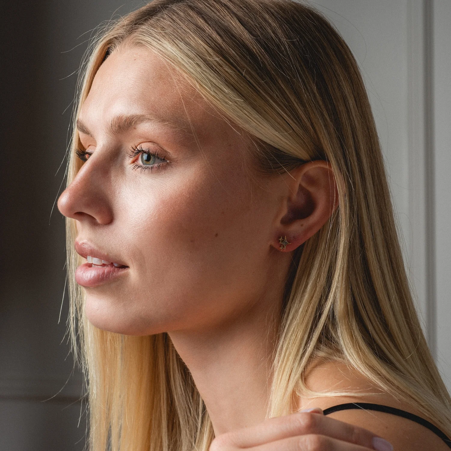Twinkling Star Studs - Image 3